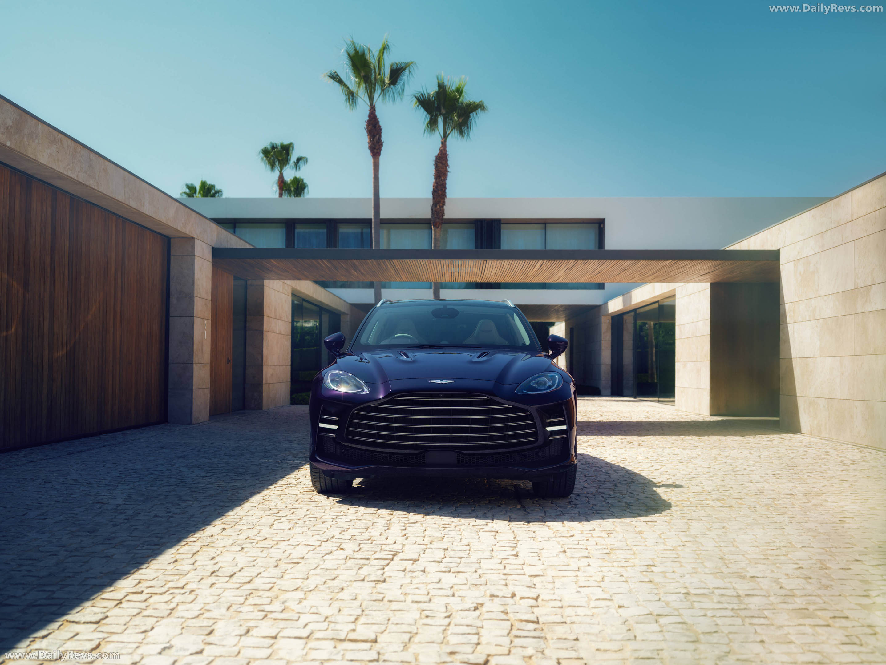 2027 Aston Martin DBX GT Front View
